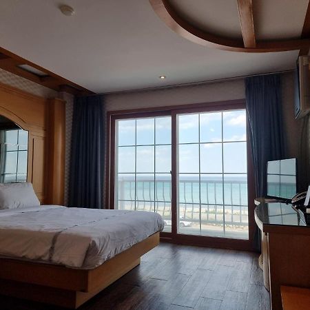 Benikea Hotel Mountain & Ocean Yangyang Extérieur photo