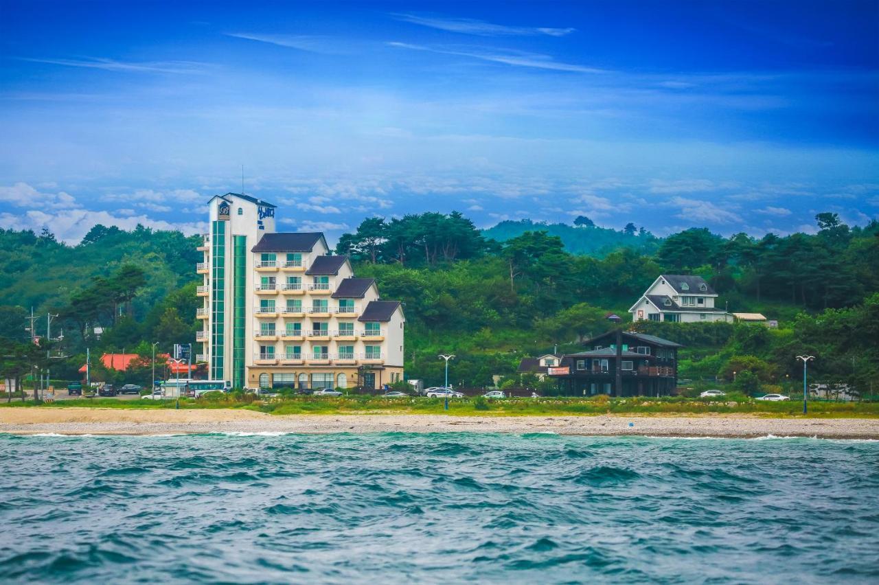 Benikea Hotel Mountain & Ocean Yangyang Extérieur photo