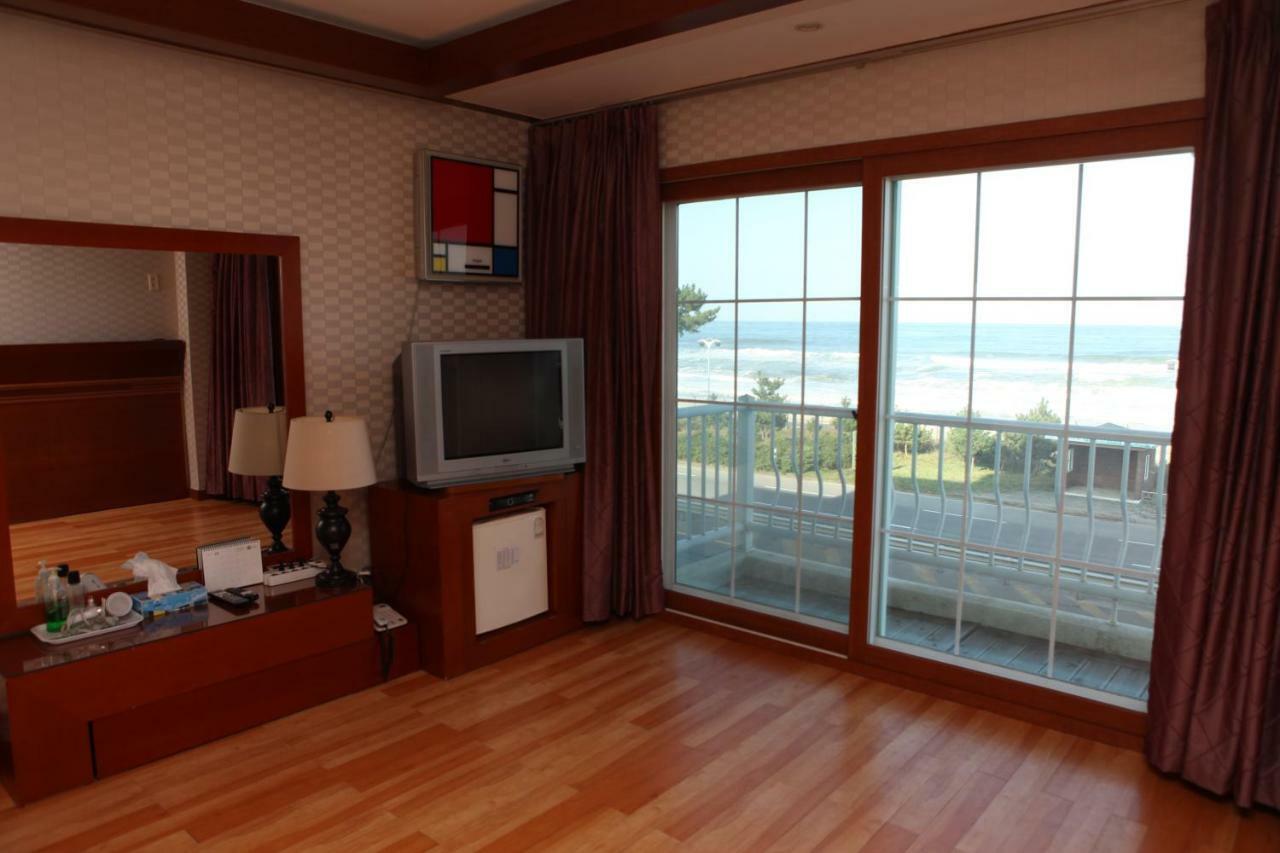 Benikea Hotel Mountain & Ocean Yangyang Extérieur photo